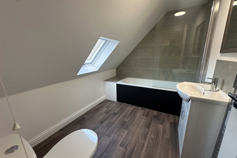 6 Bedroom House in  BOURNEMOUTH (1)