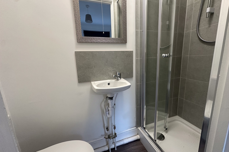 6 Bedroom House in  BOURNEMOUTH (1)