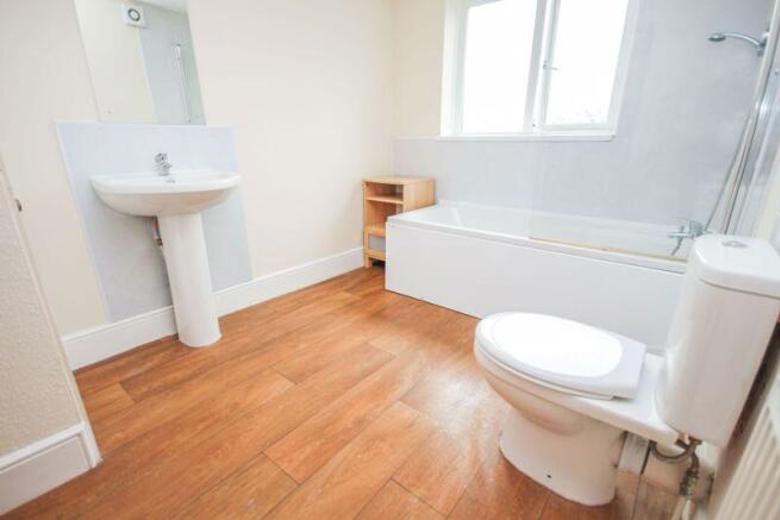 3 Bedroom Flat in Alma Road BOURNEMOUTH