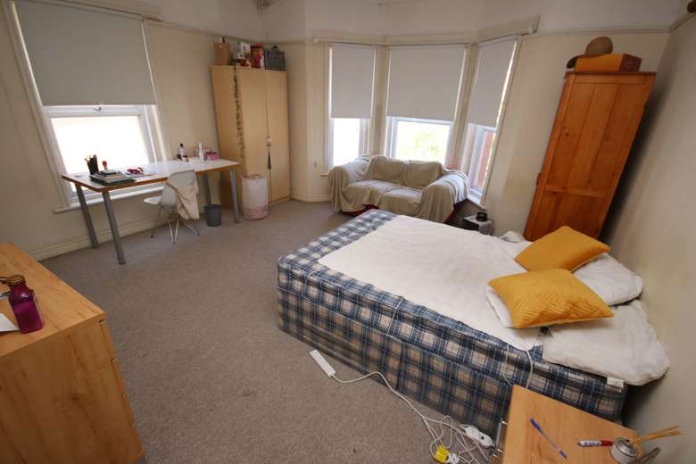 0 Bedroom House in Malmesbury Park Road BOURNEMOUTH (1)
