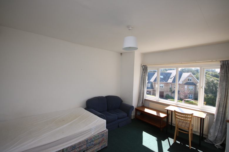 10 Bedroom House in Talbot Road BOURNEMOUTH