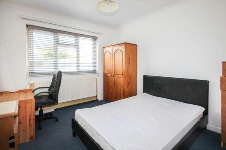 5 Bedroom House in Cherford Road BOURNEMOUTH