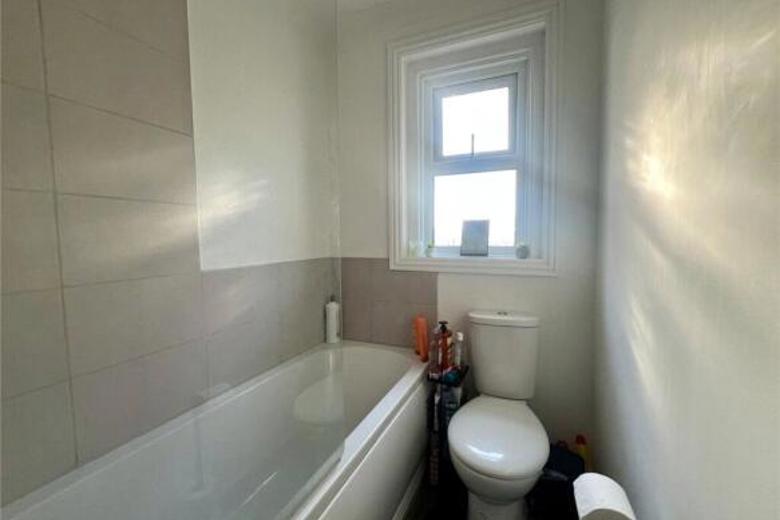 6 Bedroom House in  BOURNEMOUTH