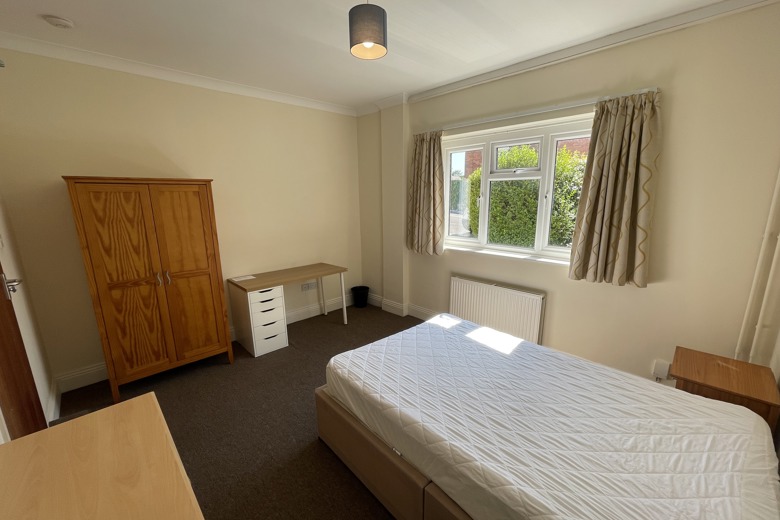 7 Bedroom House in Ripon Road BOURNEMOUTH