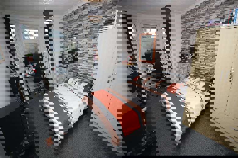 5 Bedroom House in Henville Road BOURNEMOUTH