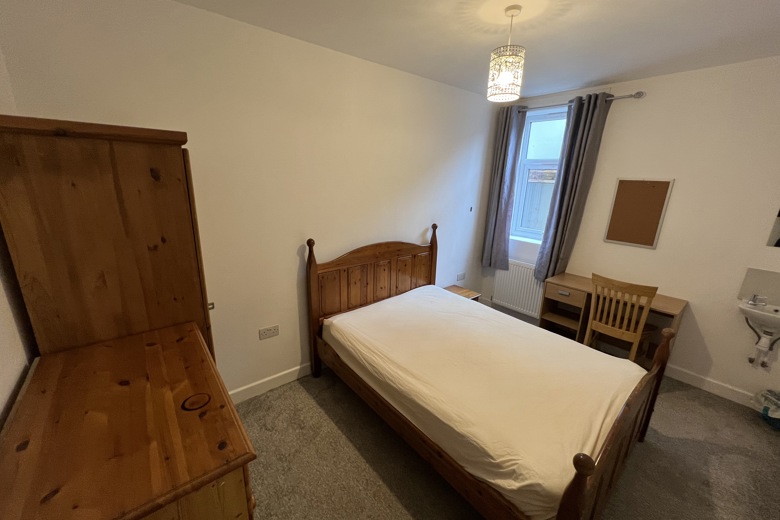 11 Bedroom House in Talbot Road BOURNEMOUTH