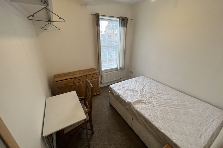 11 Bedroom House in Talbot Road BOURNEMOUTH