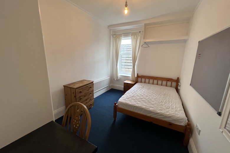 11 Bedroom House in Talbot Road BOURNEMOUTH