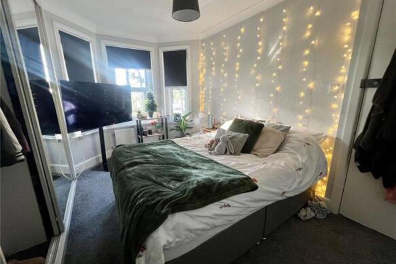 6 Bedroom House in  BOURNEMOUTH