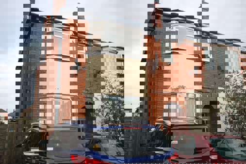 221-Malmesbury Park Road 1