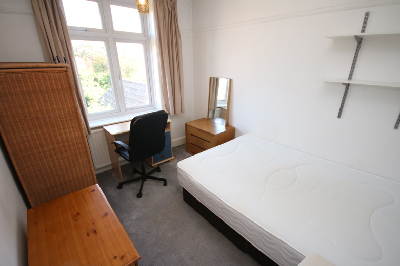 7 Bedroom House in Fernside Road BOURNEMOUTH