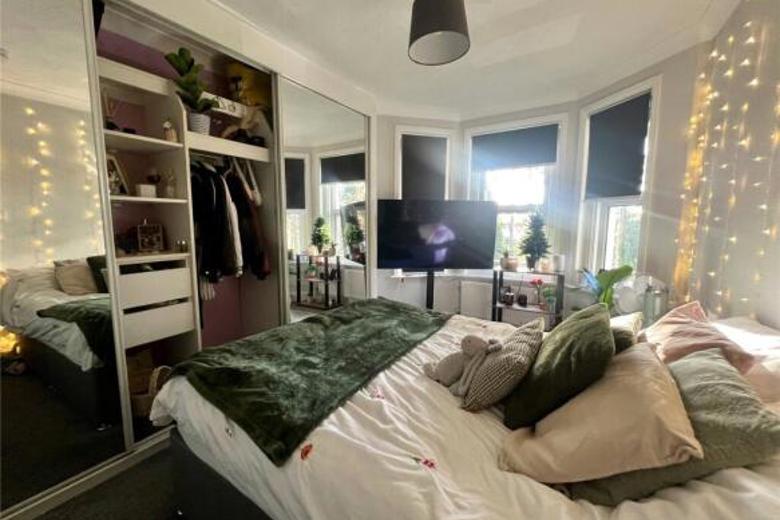 6 Bedroom House in  BOURNEMOUTH