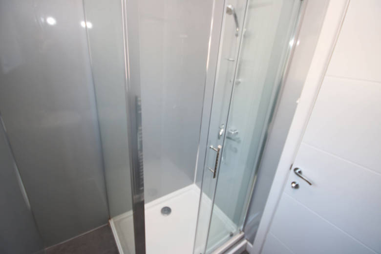 3 Bedroom Flat in Malmesbury Park Road BOURNEMOUTH