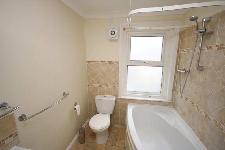 6 Bedroom House in Wycliffe Road Bournemouth