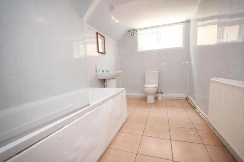 5 Bedroom Flat in  BOURNEMOUTH