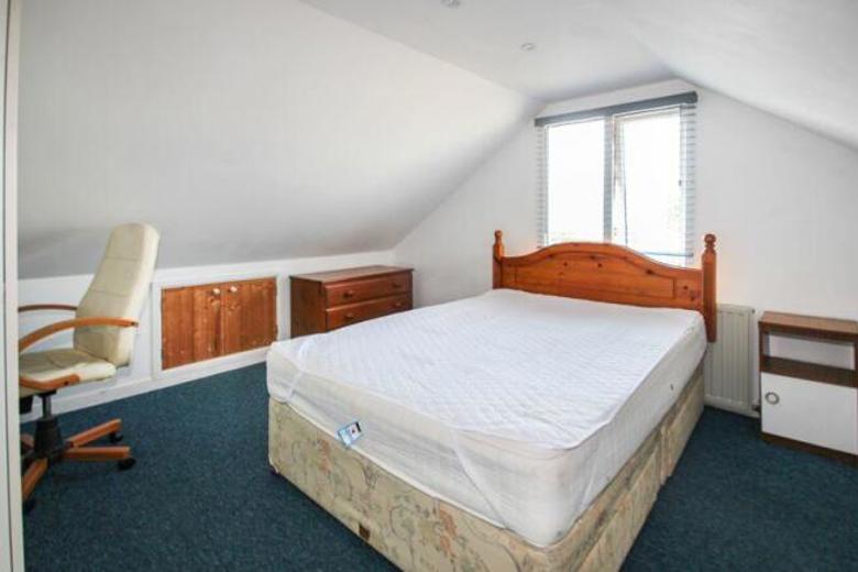 5 Bedroom House in Cherford Road BOURNEMOUTH