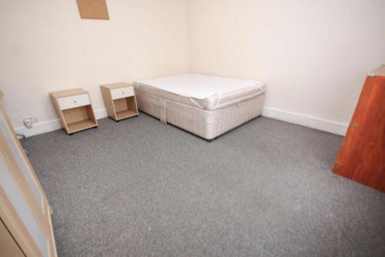 5 Bedroom Flat in  BOURNEMOUTH